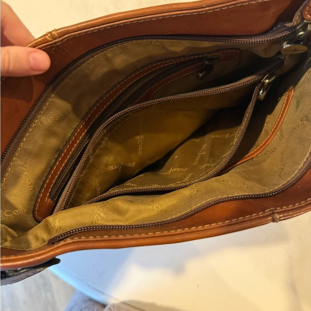 Gianni Conti soft brown leather adjustable shoulder bag - Picture 5 of 10